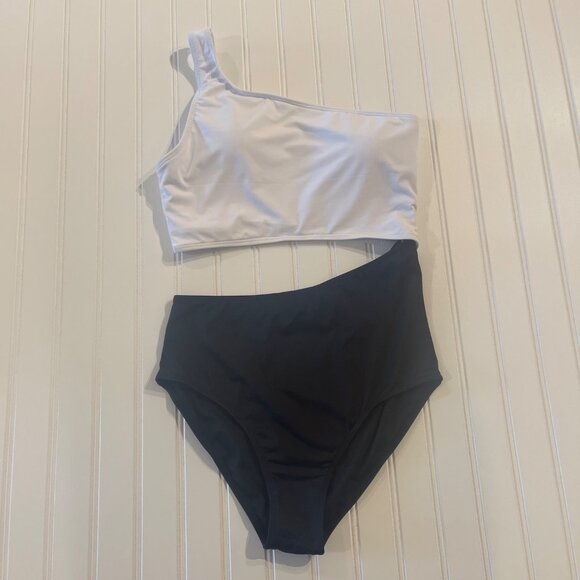Yonique Womens One Shoulder Swimsuit M Black White Asymmetrical Cutout One Piece - Picture 1 of 6